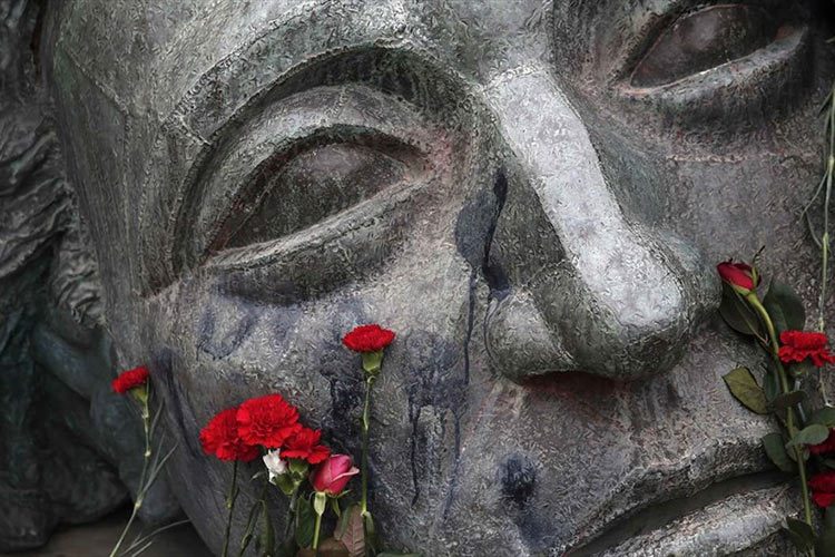 Ανακοίνωση ΠΟΣΤ για την 48η επέτειο από την εξέγερση του Πολυτεχνείου :: ΠΟΣΤ